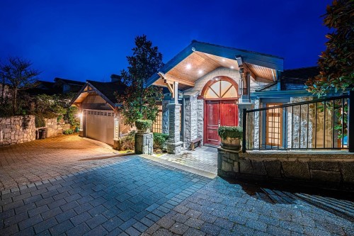 2420 Halston Court, West Vancouver, BC 