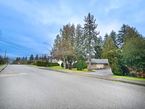 6128 Malvern Avenue, Burnaby, BC 