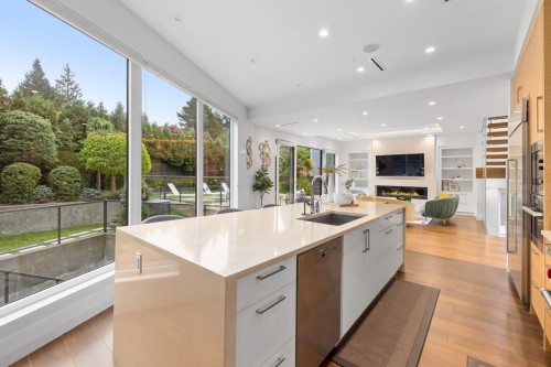 4291 29Th Avenue W, Vancouver, BC 