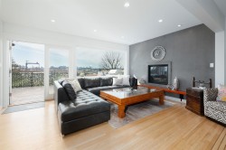 1095 Keith Road W North Vancouver, BC V7P 1Y6