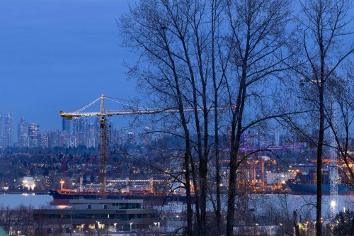 1095 Keith Road W, North Vancouver, BC 