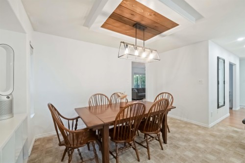 27111 122 Avenue, Maple Ridge, BC 
