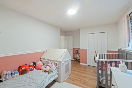 27111 122 Avenue, Maple Ridge, BC 