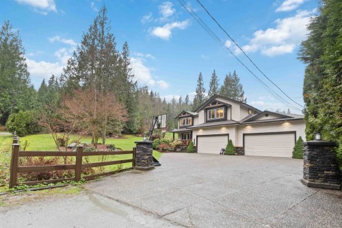 27111 122 Avenue, Maple Ridge, BC 