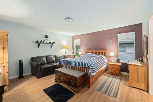 27111 122 Avenue, Maple Ridge, BC 