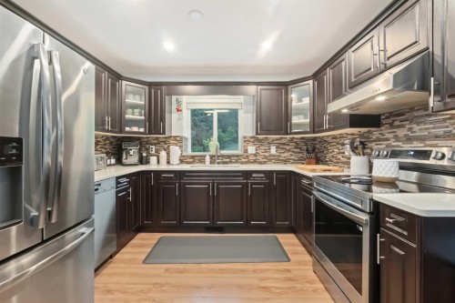 27111 122 Avenue, Maple Ridge, BC 