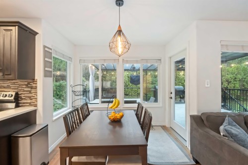 27111 122 Avenue, Maple Ridge, BC 