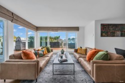 2243 Oak Street  Vancouver, BC V6H 3W6