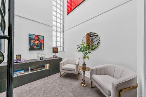 2243 Oak Street, Vancouver, BC 