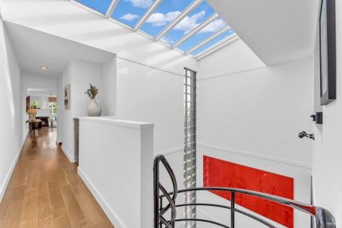 2243 Oak Street, Vancouver, BC 