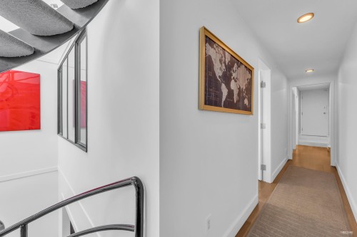 2243 Oak Street, Vancouver, BC 