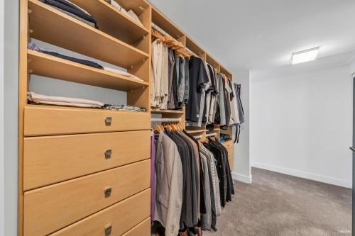 2243 Oak Street, Vancouver, BC 