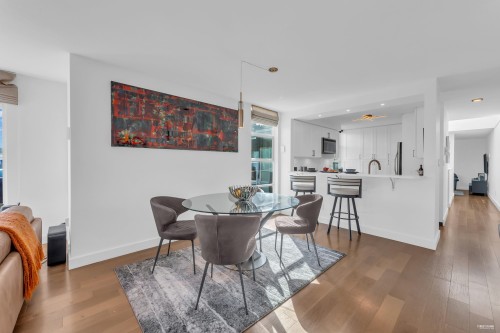 2243 Oak Street, Vancouver, BC 