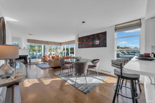 2243 Oak Street, Vancouver, BC 