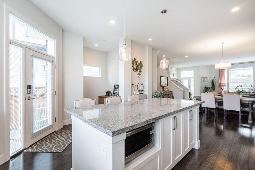 10489 Robertson Street, Maple Ridge, BC 