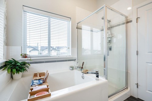 10489 Robertson Street, Maple Ridge, BC 