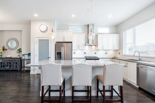 10489 Robertson Street, Maple Ridge, BC 