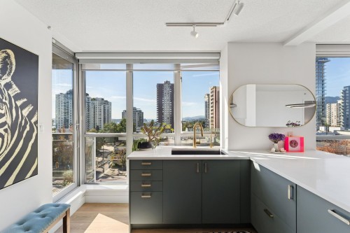 601-108 14Th Street E, North Vancouver, BC 