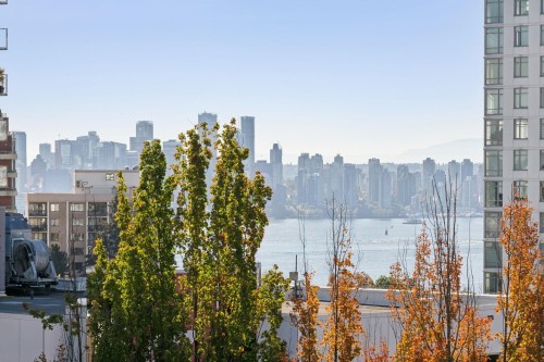 601-108 14Th Street E, North Vancouver, BC 