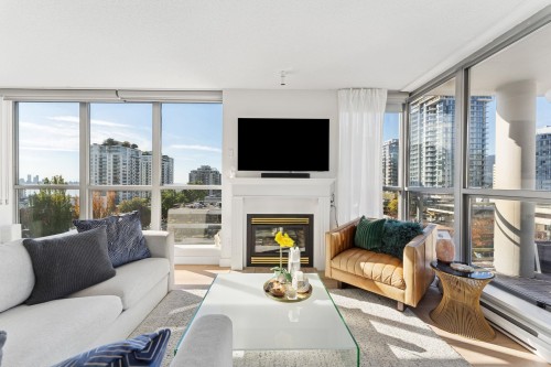 601-108 14Th Street E, North Vancouver, BC 