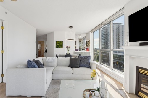 601-108 14Th Street E, North Vancouver, BC 