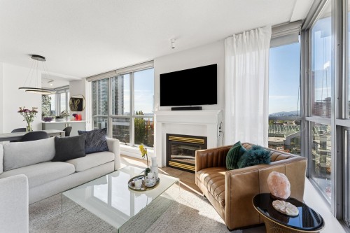 601-108 14Th Street E, North Vancouver, BC 