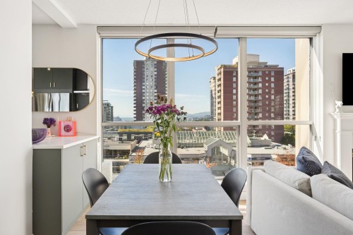 601-108 14Th Street E, North Vancouver, BC 