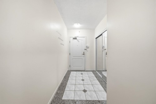 201-8171 Saba Road, Richmond, BC 