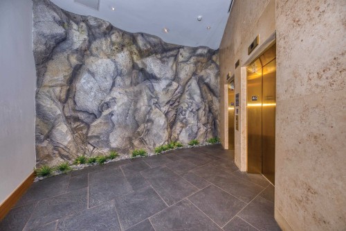 201-6707 Nelson Avenue, West Vancouver, BC 