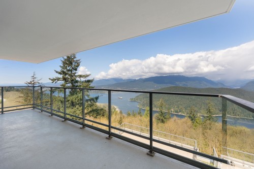 1106-8940 University Crescent, Burnaby, BC 