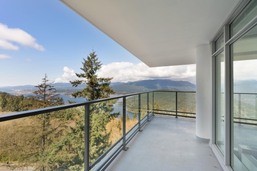 1106-8940 University Crescent, Burnaby, BC 