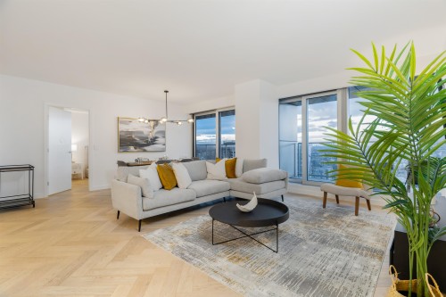 4906-1480 Howe Street, Vancouver, BC 