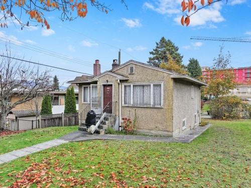 4868 Commercial Street, Vancouver, BC 