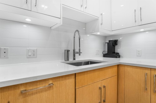 106-7131 17Th Avenue, Burnaby, BC 