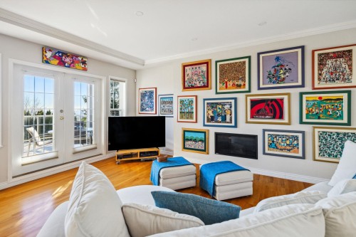 3823 Michener Way, North Vancouver, BC 