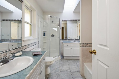 3823 Michener Way, North Vancouver, BC 