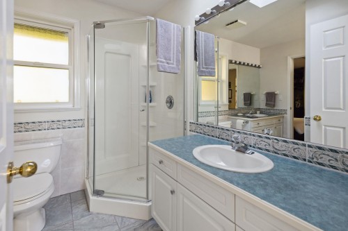 3823 Michener Way, North Vancouver, BC 