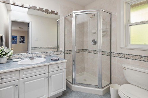 3823 Michener Way, North Vancouver, BC 