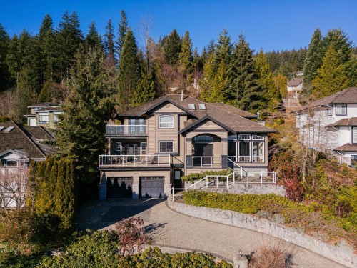 3823 Michener Way, North Vancouver, BC 