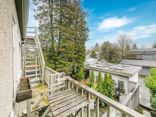 482 17Th Avenue W, Vancouver, BC 