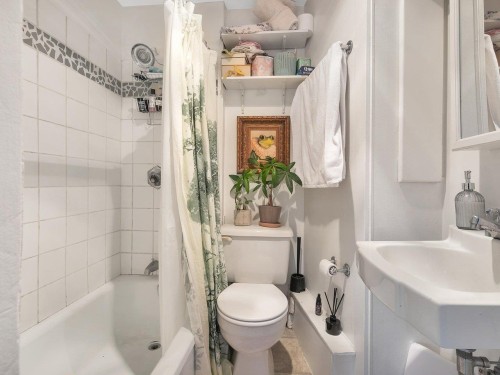 482 17Th Avenue W, Vancouver, BC 