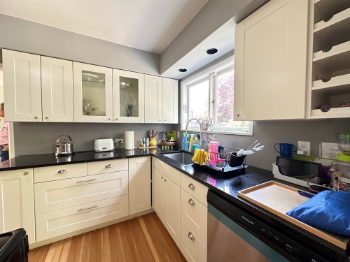 1115 Haywood Avenue, West Vancouver, BC 