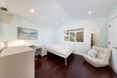 1361 Lawson Avenue, West Vancouver, BC 