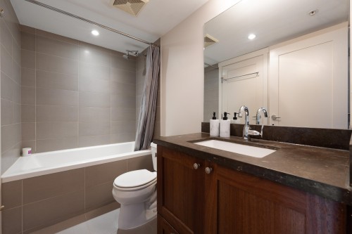 317-9373 Hemlock Drive, Richmond, BC 