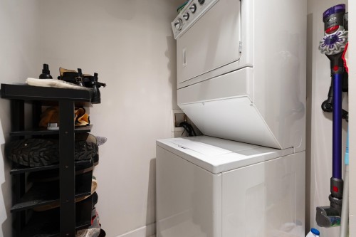 317-9373 Hemlock Drive, Richmond, BC 