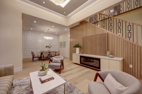 361 22Nd Street E, North Vancouver, BC 