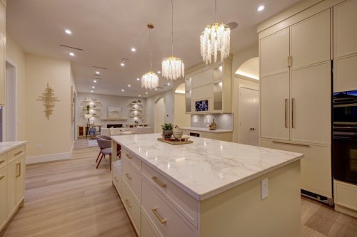 361 22Nd Street E, North Vancouver, BC 