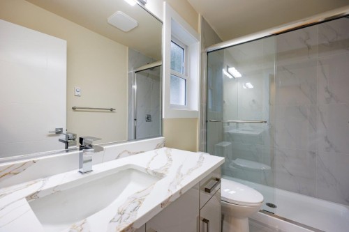 361 22Nd Street E, North Vancouver, BC 