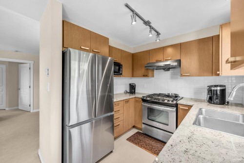 205-9500 Odlin Road, Richmond, BC 