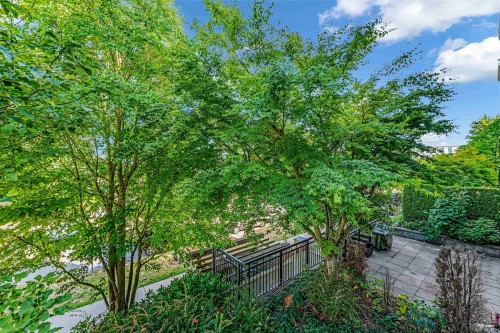 205-9500 Odlin Road, Richmond, BC 